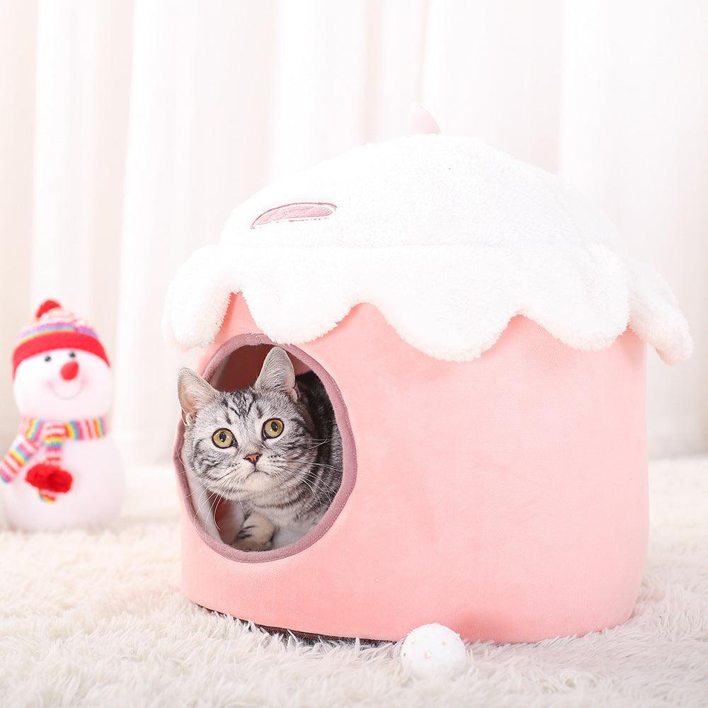 Cozy Kitty Winter Hideaway