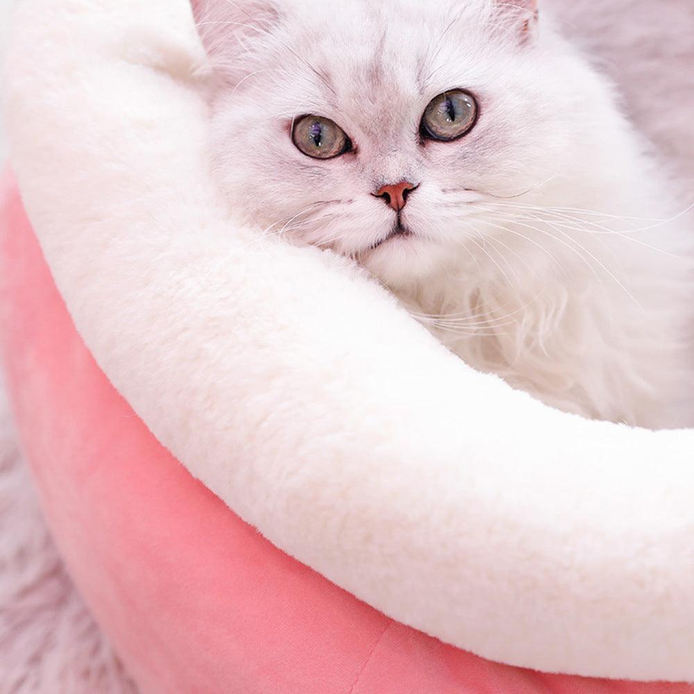 Cozy Kitty Winter Hideaway